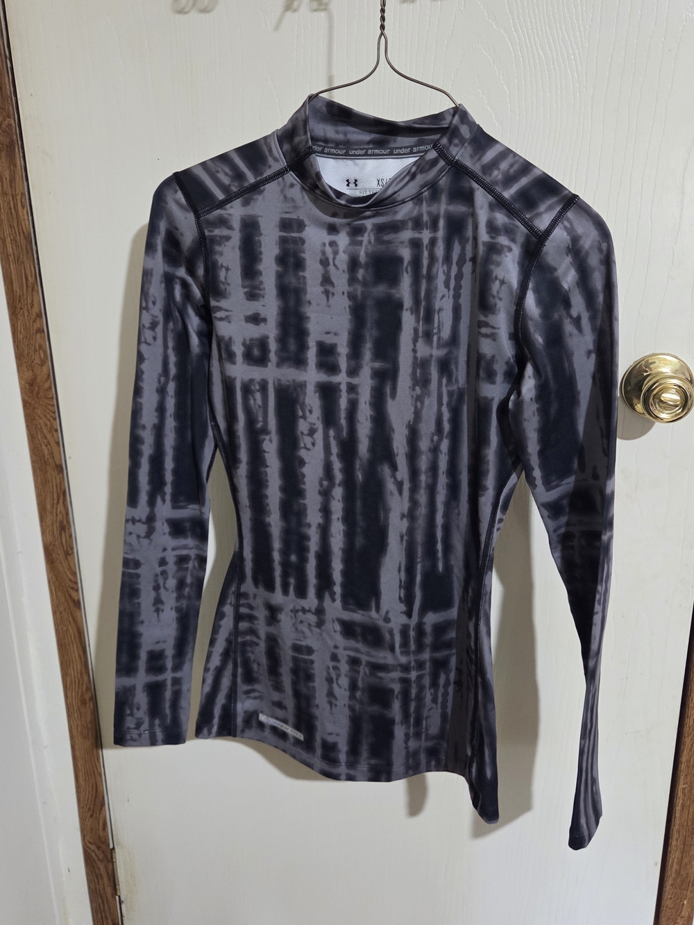 Under Armour Cold Gear Women’s Long-Sleeve Compression Top - Black/Gray